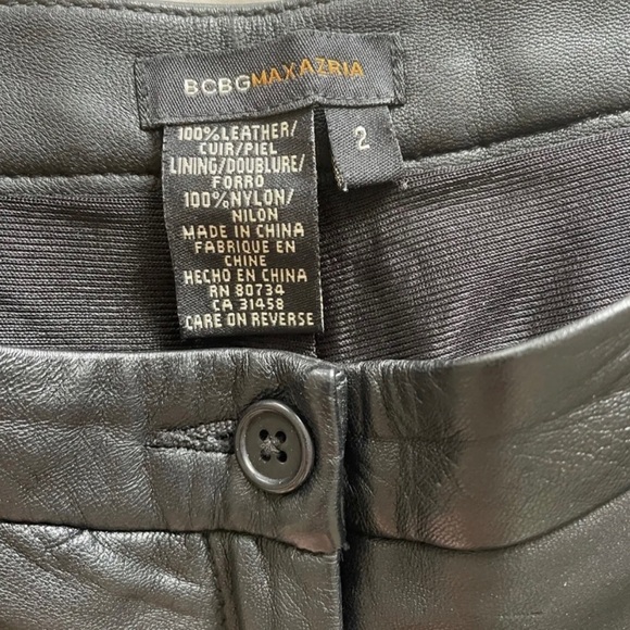 Vintage BCBG Max Azria Leather Pants (fully lined) in Size 2 - Picture 3 of 8
